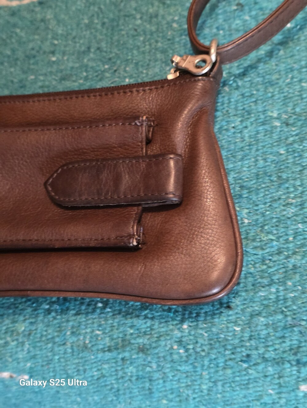 Paul & Taylor Vintage Distressed 90's Leather Mini/Wallet Crossbody - Picture 16 of 16